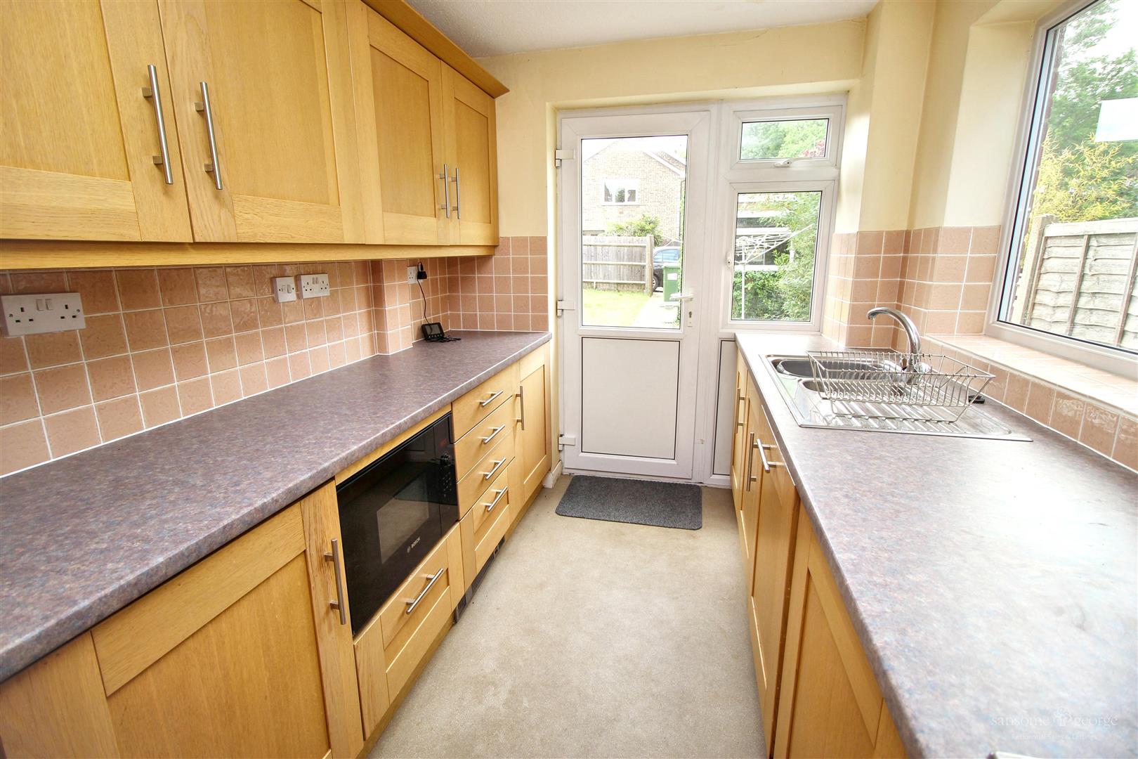 Rutherford Walk, Tilehurst, Reading